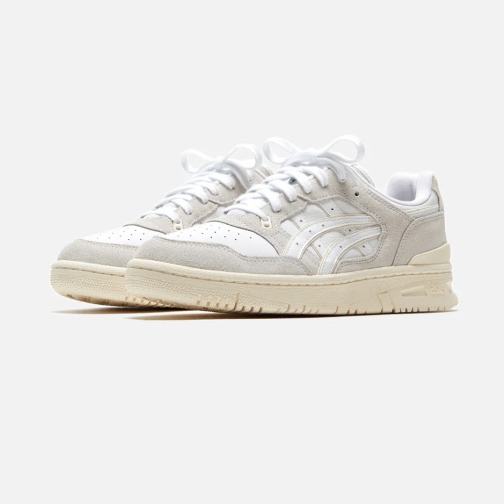 Asics Low-Top Sneakers in White and Cream Suede